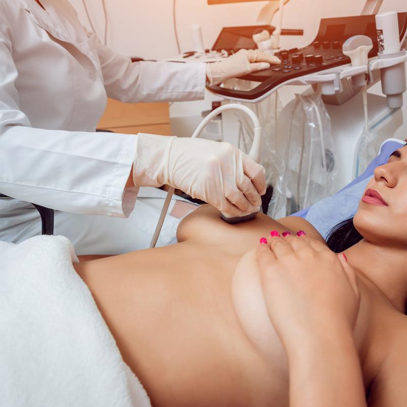 borstonderzoek met ultrasound scanner